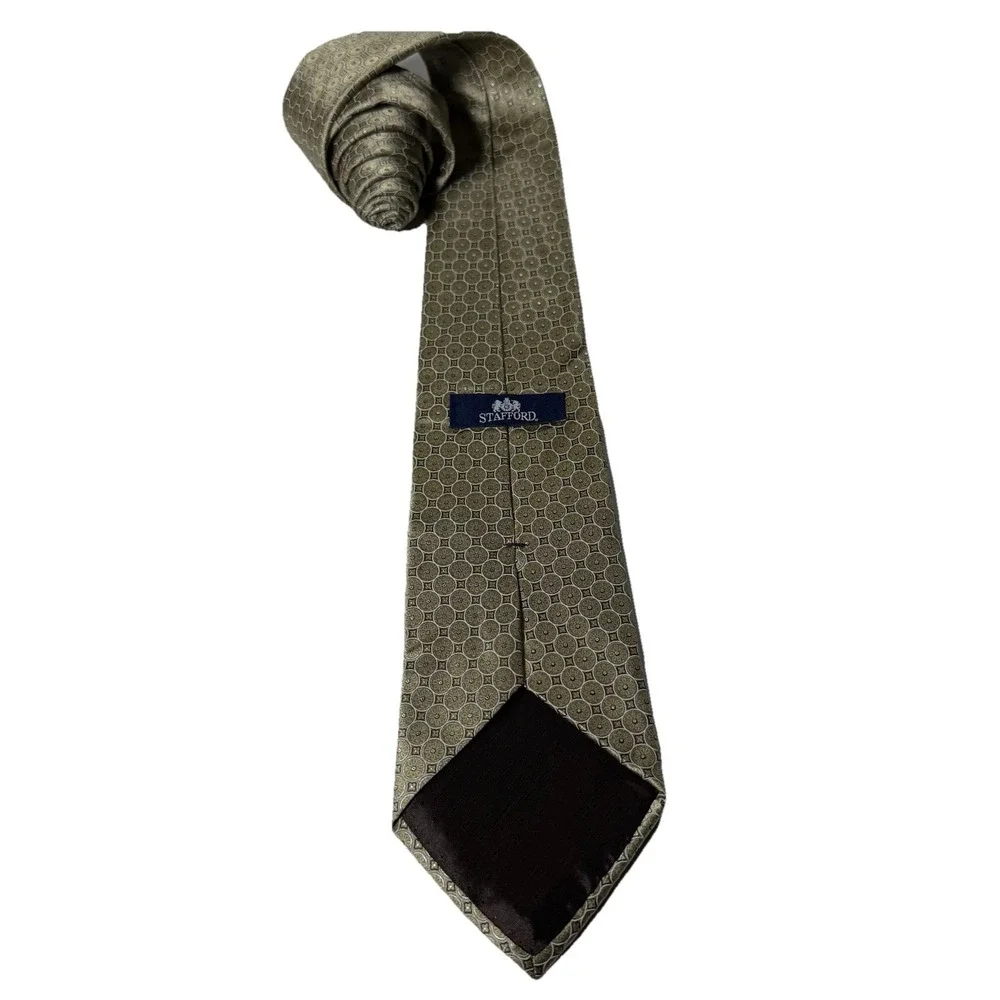 Stafford gold geometric